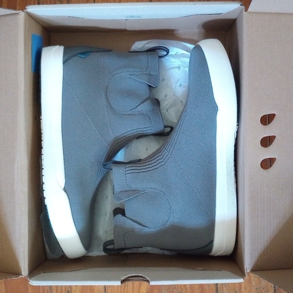 Vessi Mens Weekend Chelsea deck boots concrete gray size 10